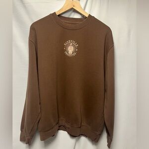 Von Maur Hi Res brand Brown Crewneck w/ pink Nashville Tennessee embroidery